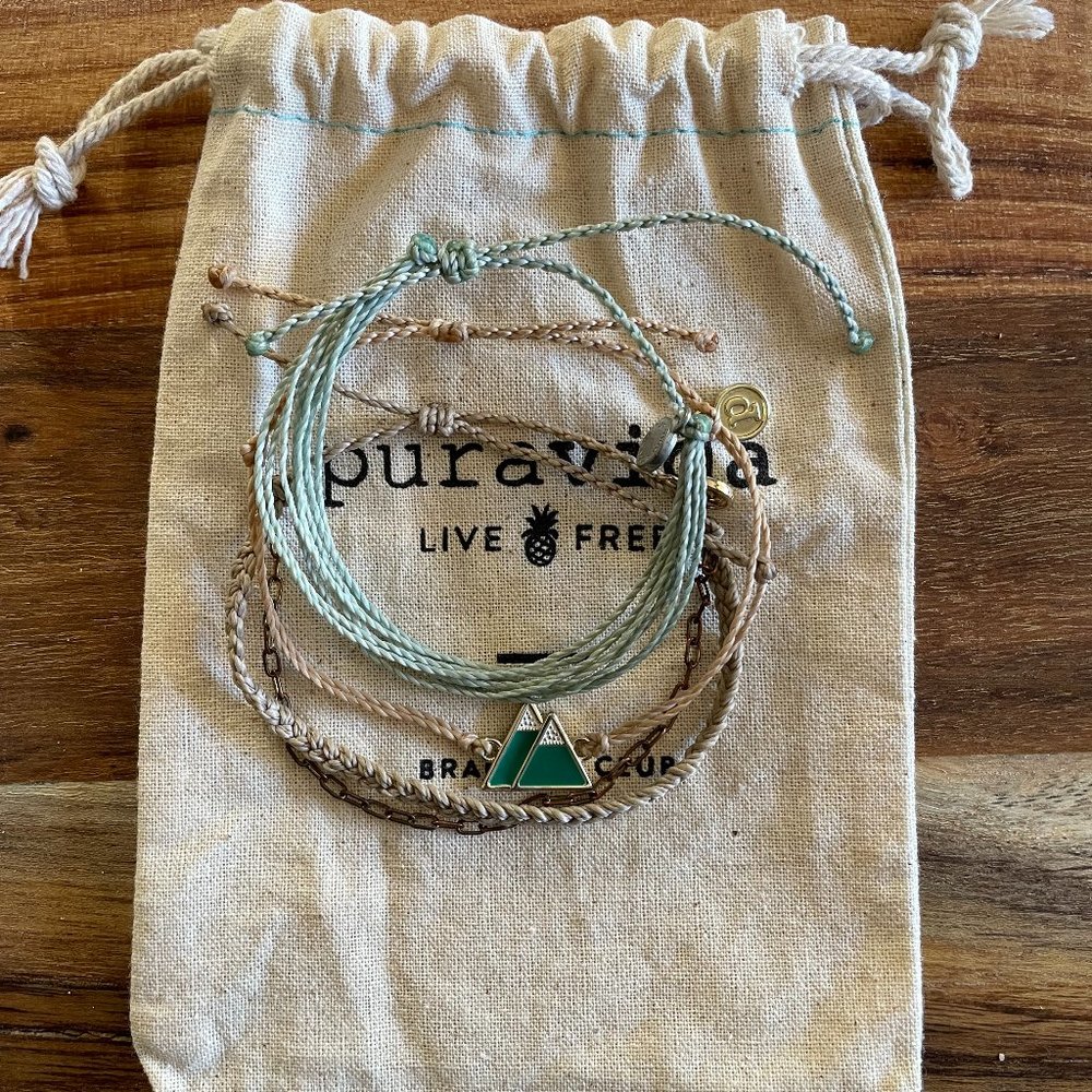 Pura Vida Bracelets - Exclusive monthly club bracelets